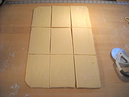 squarecrsntdoughcut450