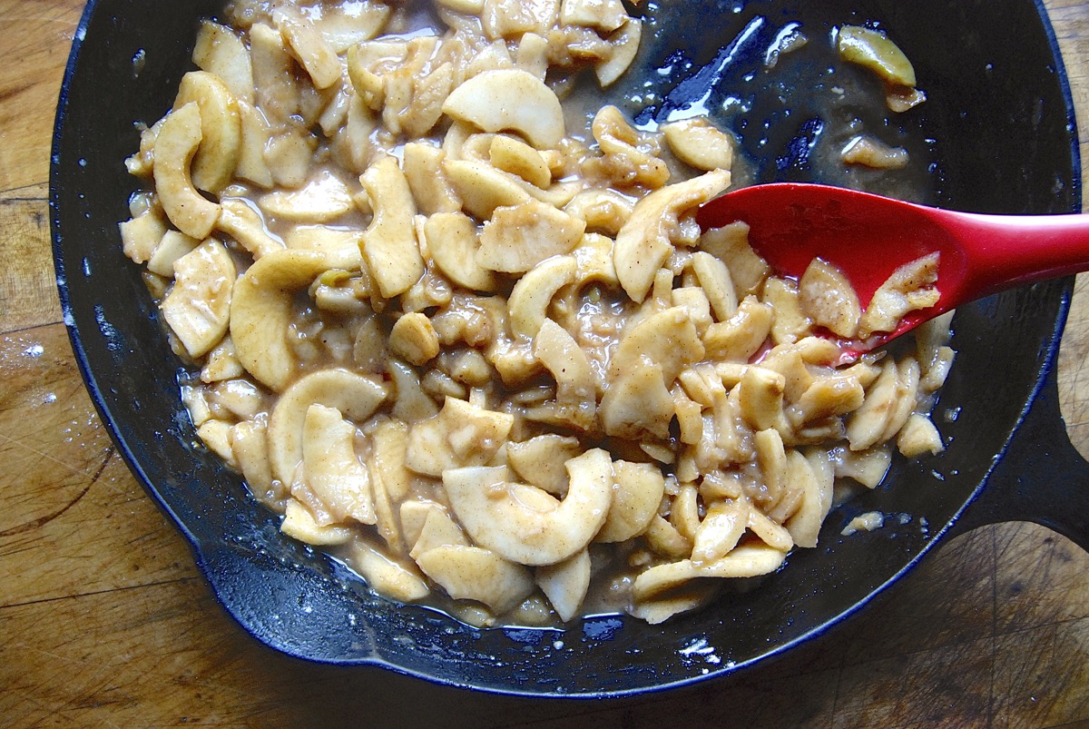Apple pie filling via @kingarthurflour