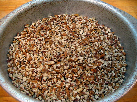 How to make Hummingbird Cake via @kingarthurflour