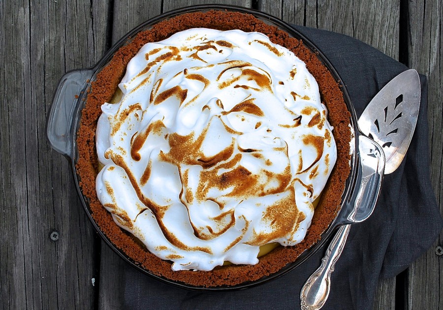 Graham Cracker Crusts via @kingarthurflour