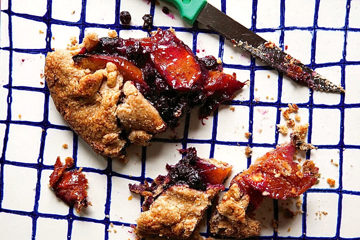 Blueberry Nectarine Pie via @kingarthurflour