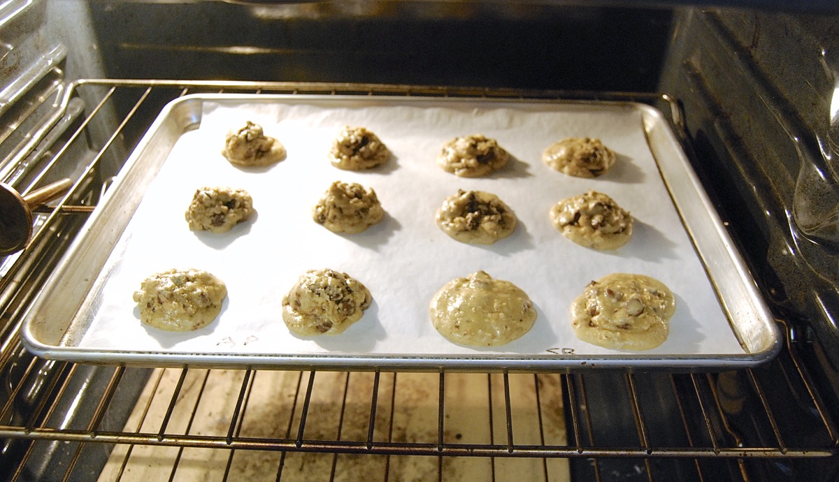 How to substitute self-rising flour for all-purpose flour via @kingarthurflour