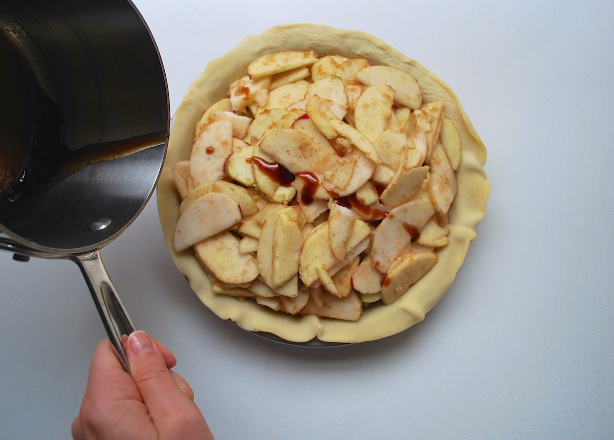 Apple pie via @kingarthurflour