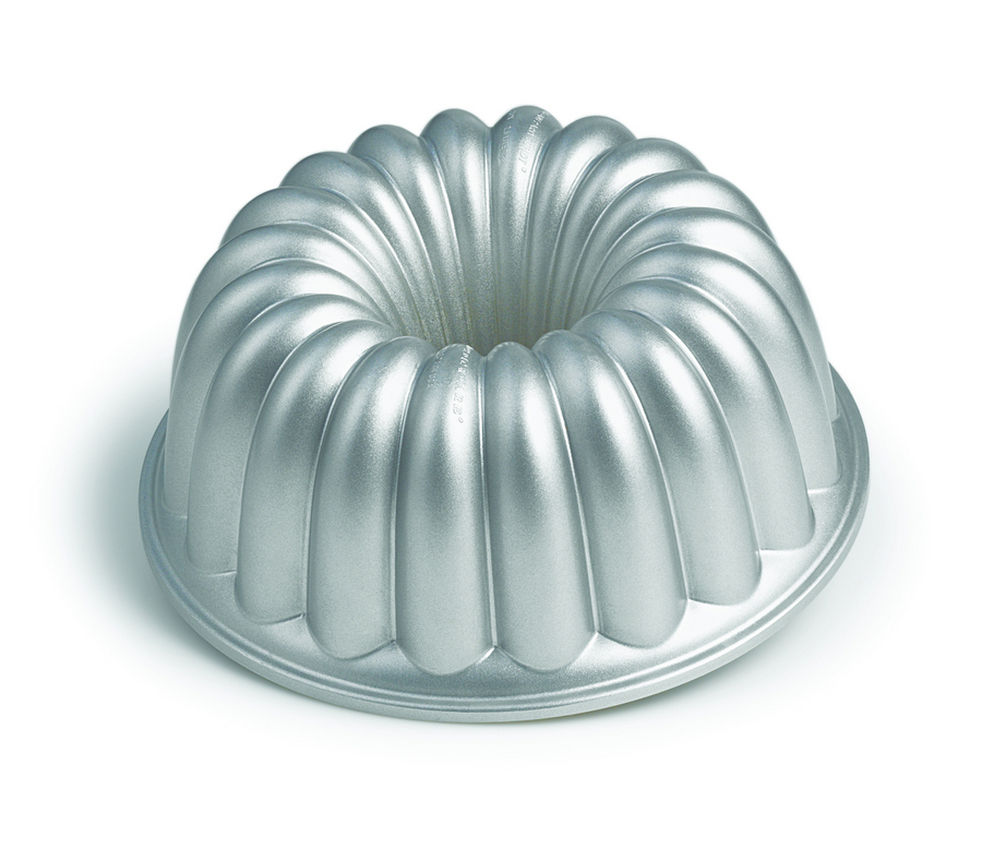 Party Bundt Pan via @kingarthurflour