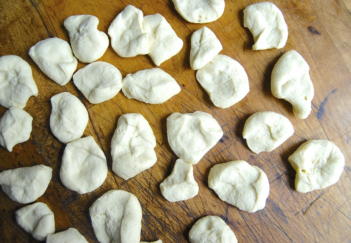 Pull-Apart Pizza via @kingarthurflour