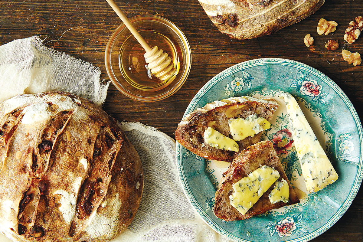 Sourdough baking via@kingarthurflour