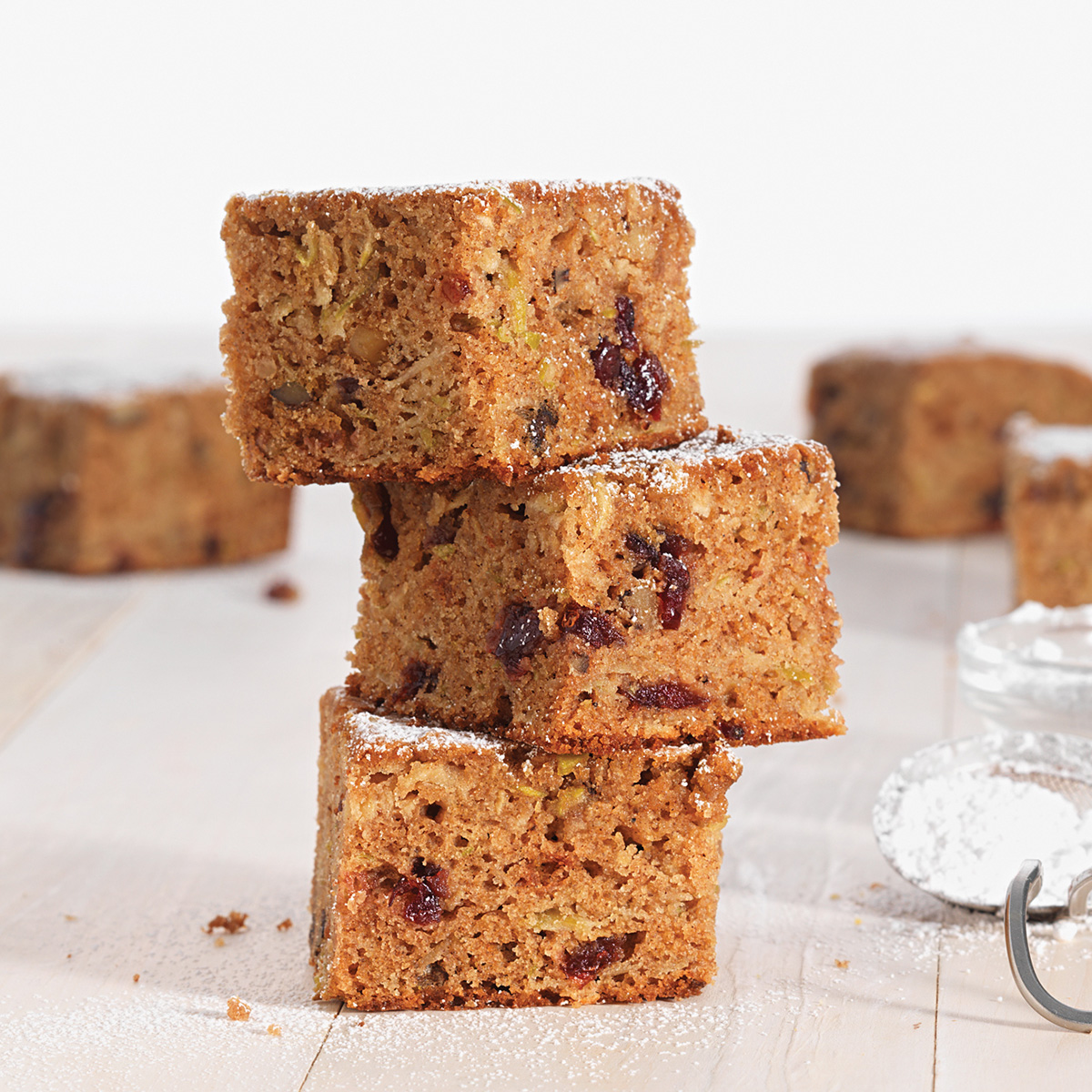 Gluten-Free Quinoa Apple Snack Cake via @kingarthurflour