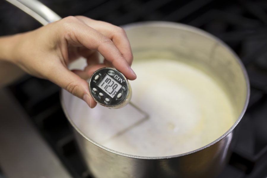 Tips to make homemade ice cream via @kingarthurflour