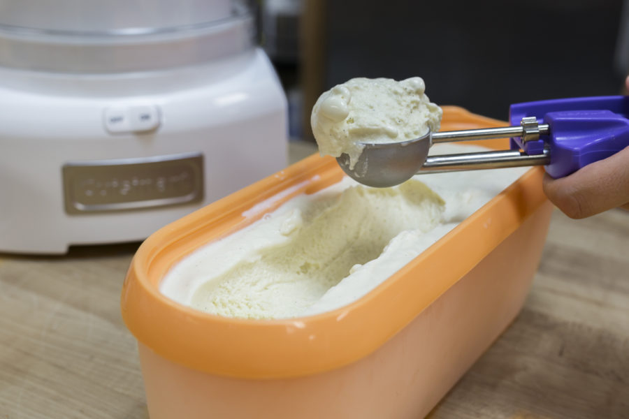 Tips to make homemade ice cream via @kingarthurflour