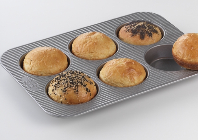 Bun Pan via @kingarthurflour