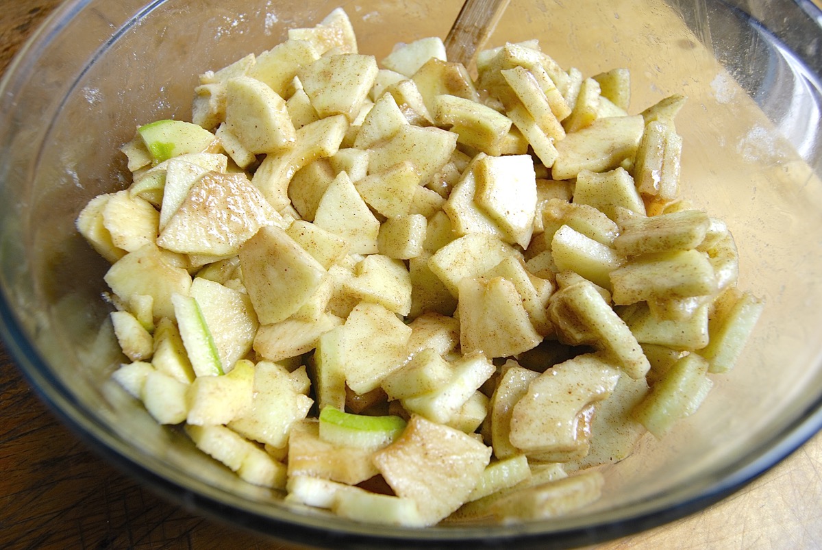 Apple Pie Bakealong via @kingarthurflour