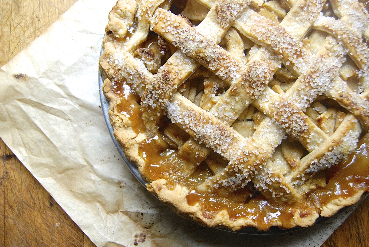 Apple Pie Bakealong via @kingarthurflour