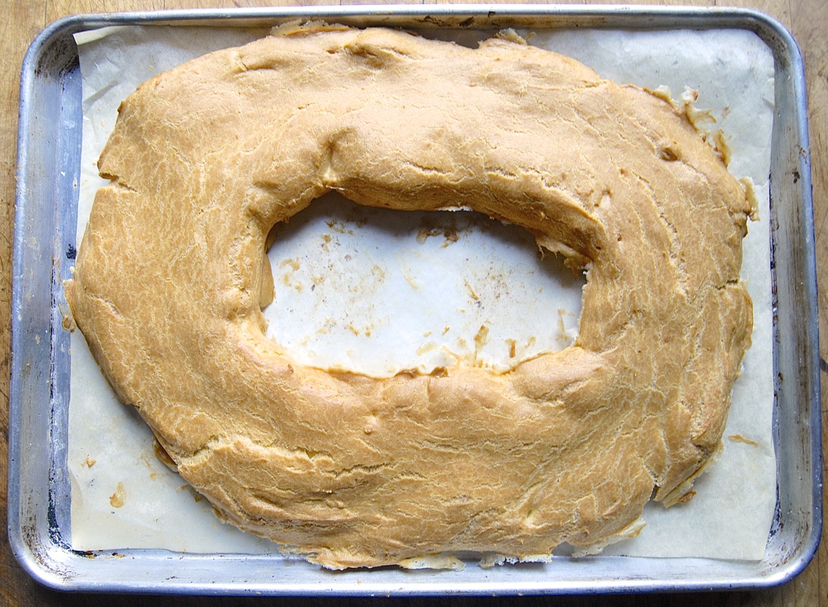 Butter-Pecan Kringle Bakealong via @kingarthurflour