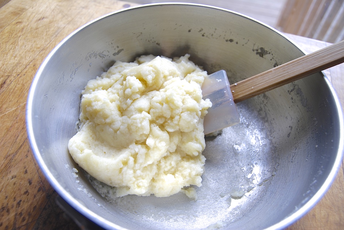 Butter-Pecan Kringle Bakealong via @kingarthurflour