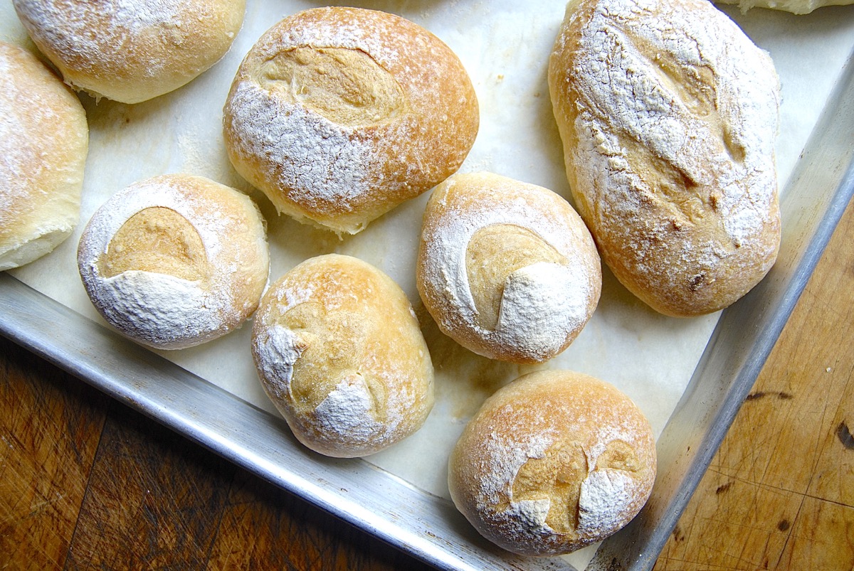 No-Knead Sandwich Rolls via @kingarthurflour
