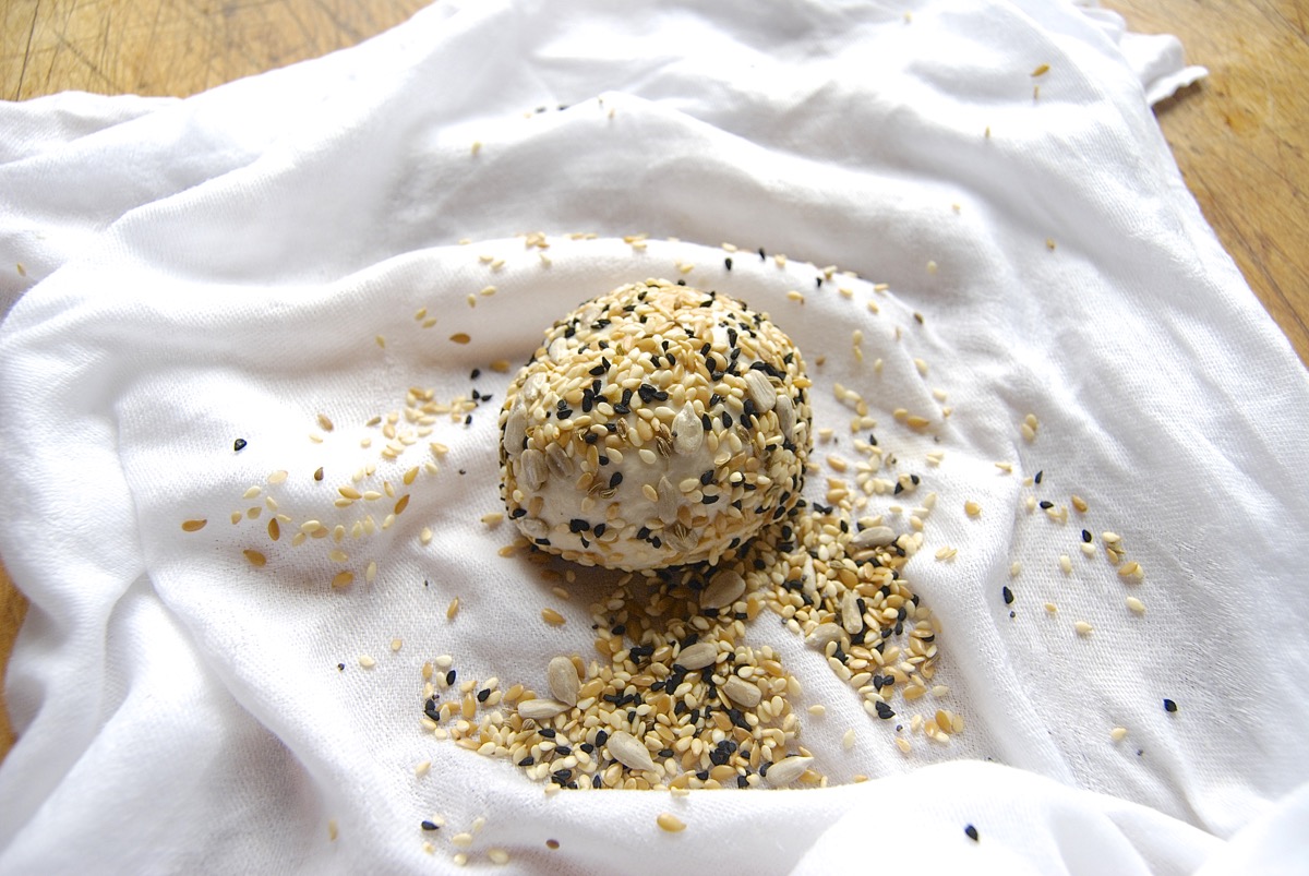 How to Make No-Knead Sandwich Rolls via @kingarthurflour