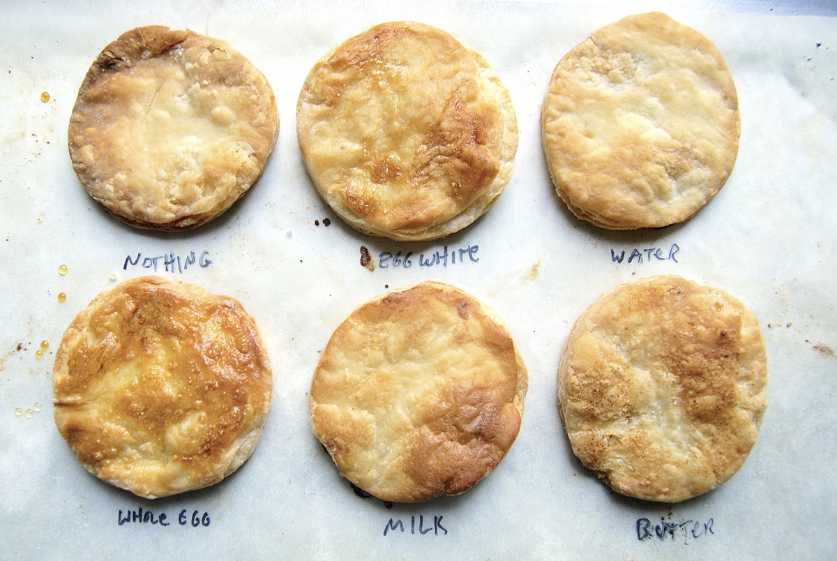 Topping pie crust via @kingarthurflour