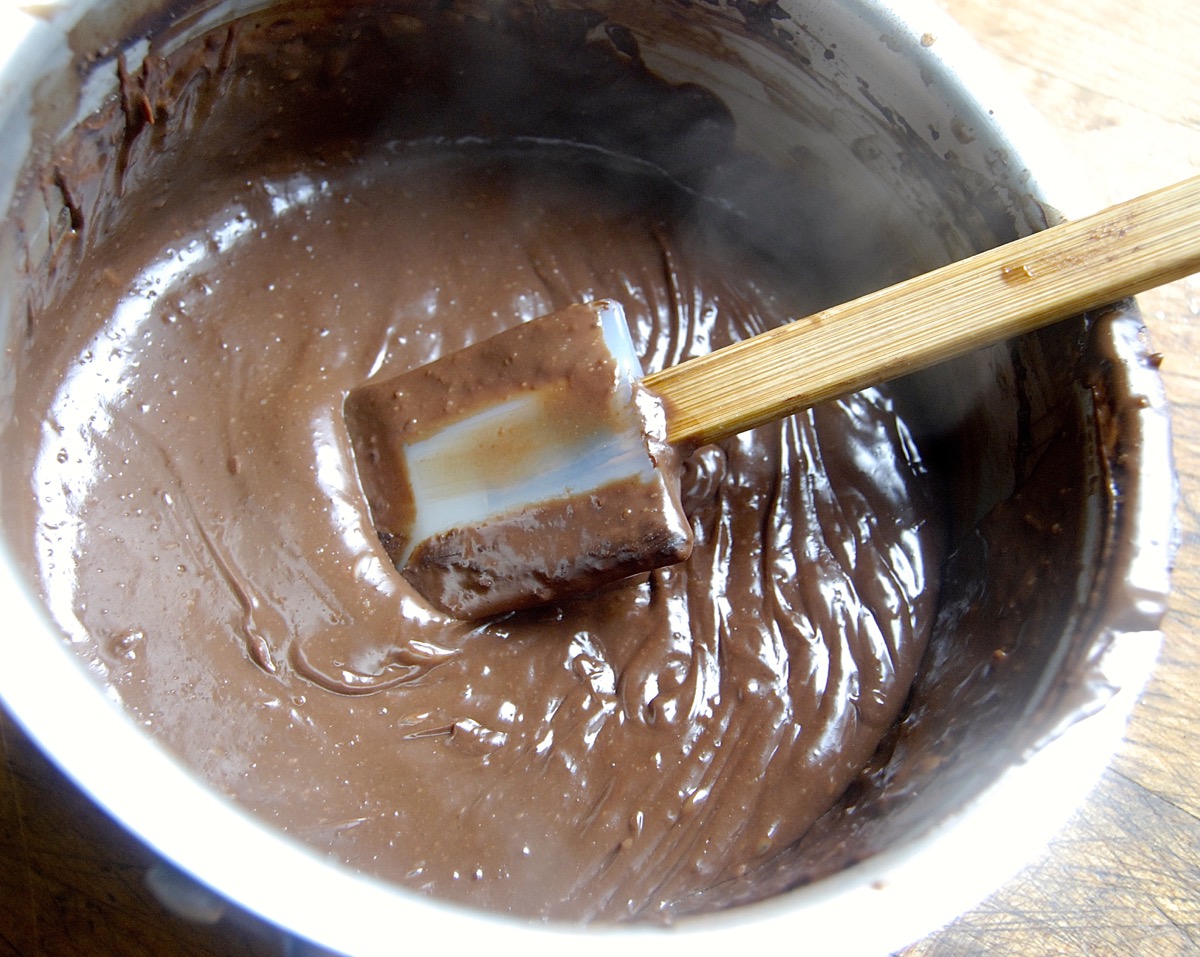 Dark Chocolate Eclairs Bakealong via @kingarthurflour