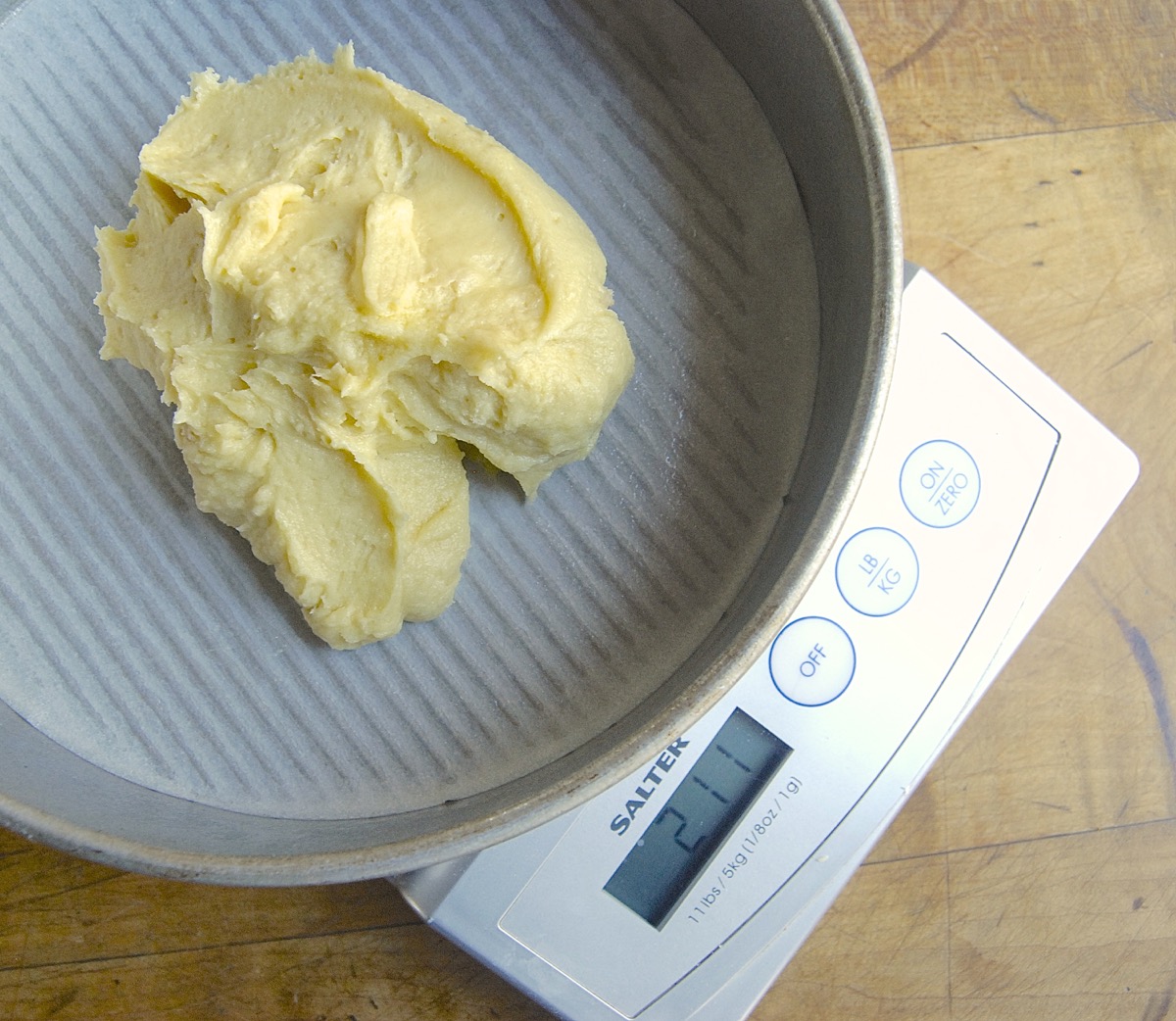 Berry Blitz Torte Bakealong via @kingarthurflour