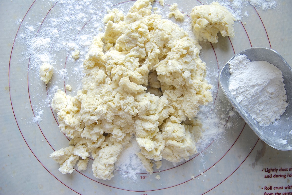 Blueberry Hand Pies Bakealong via @kingarthurflour