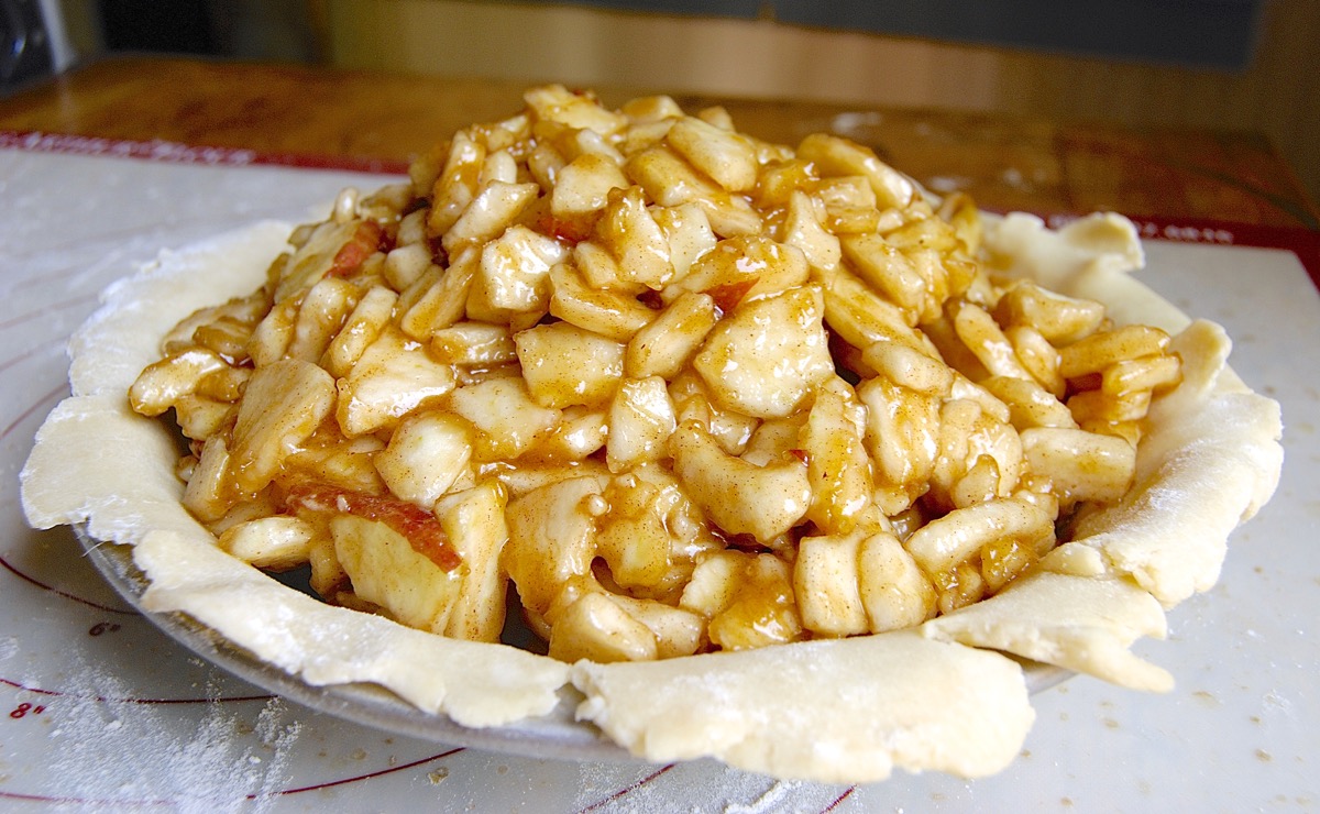 How to Prevent the Gap in Pie Crust via @kingarthurflour