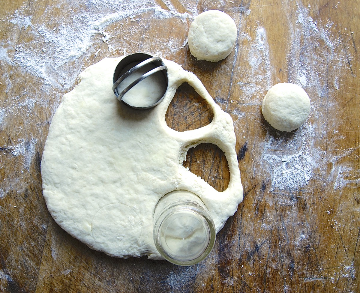 How to make high-rising biscuits via @kingarthurflour