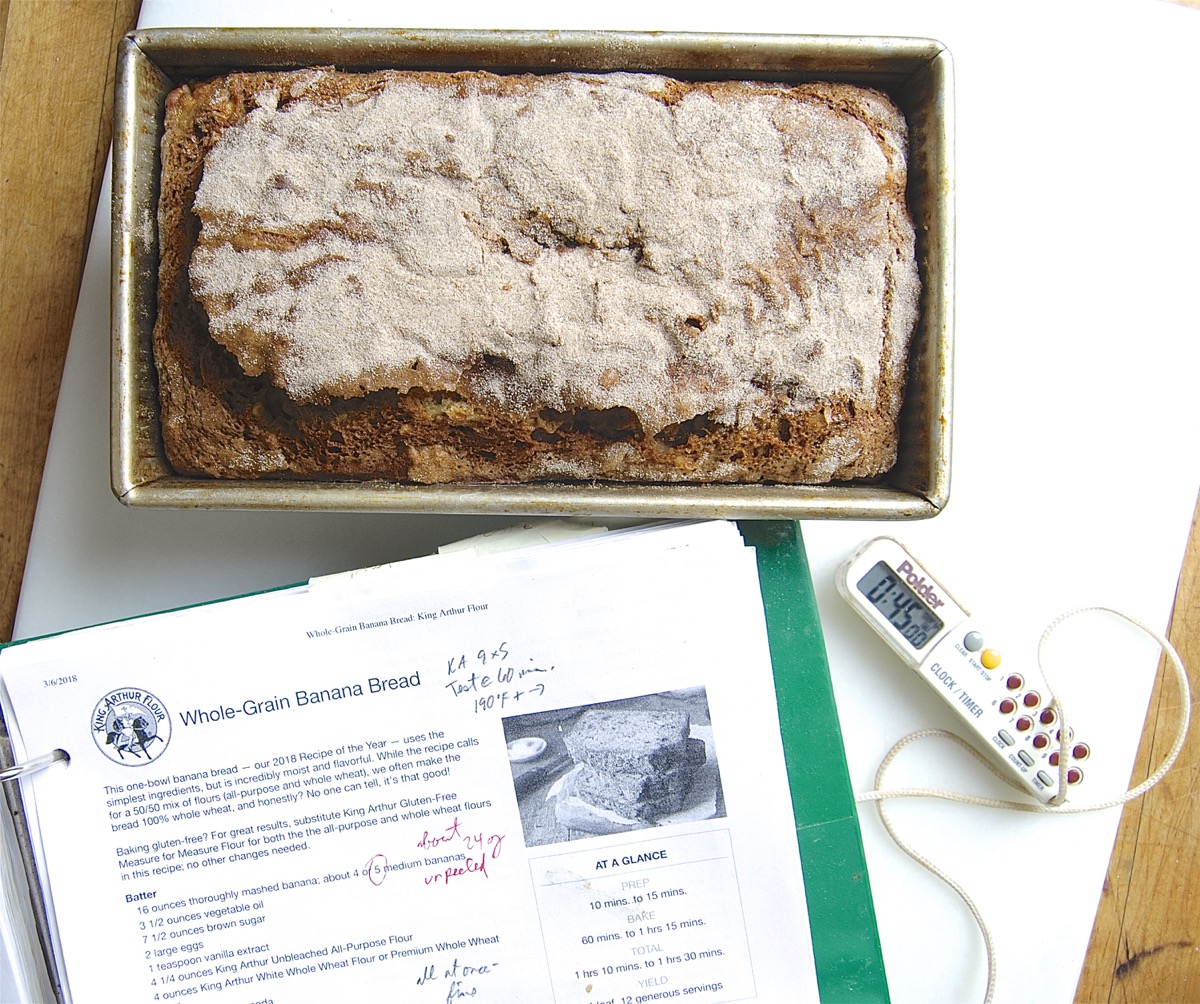 How to tell when banana bread is done via @kingarthurflour