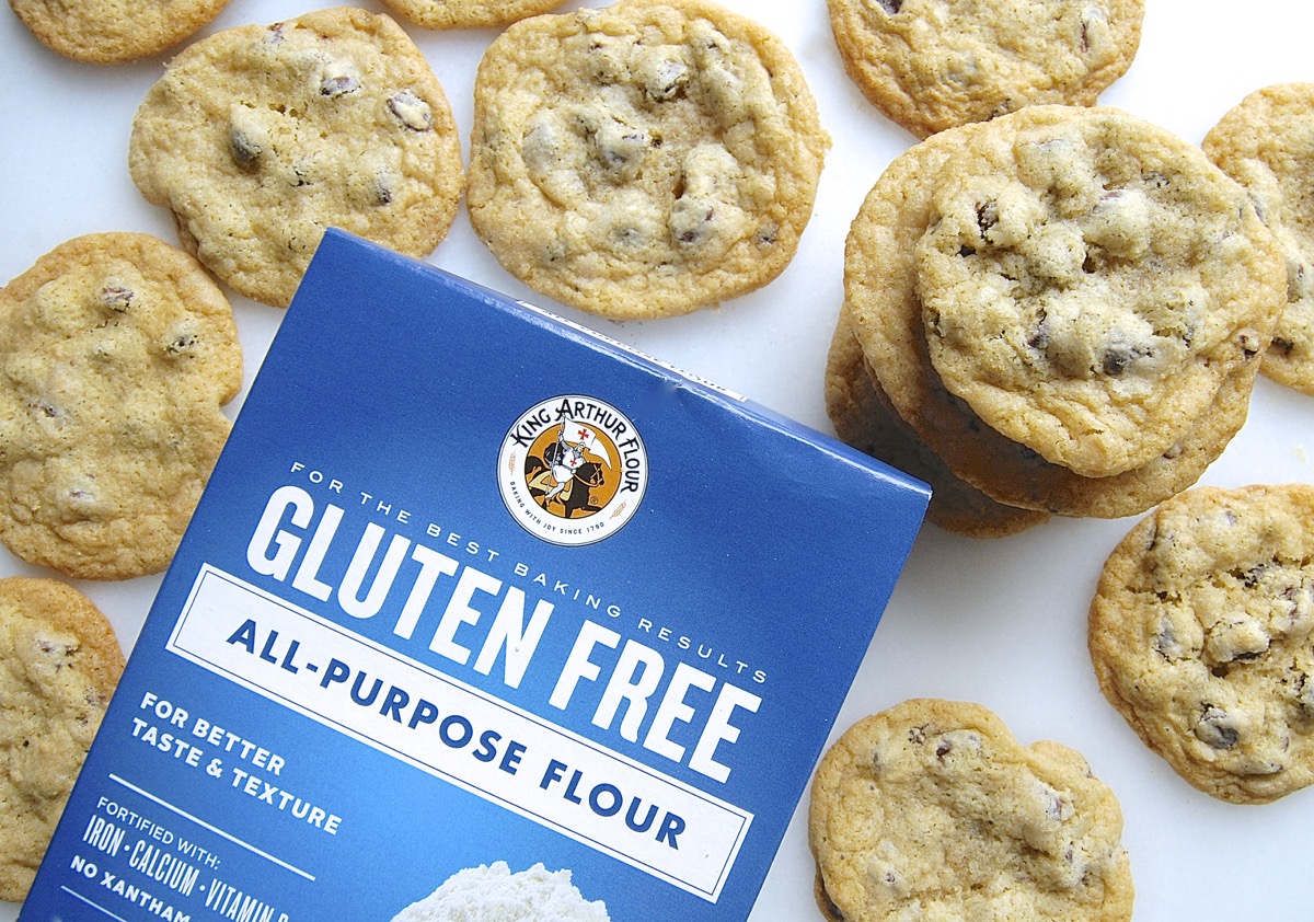 Gluten-Free Chocolate Chip Cookies via @kingarthurflour