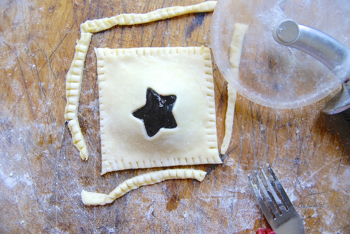 Return of Hand Pies via @kingarthurflour