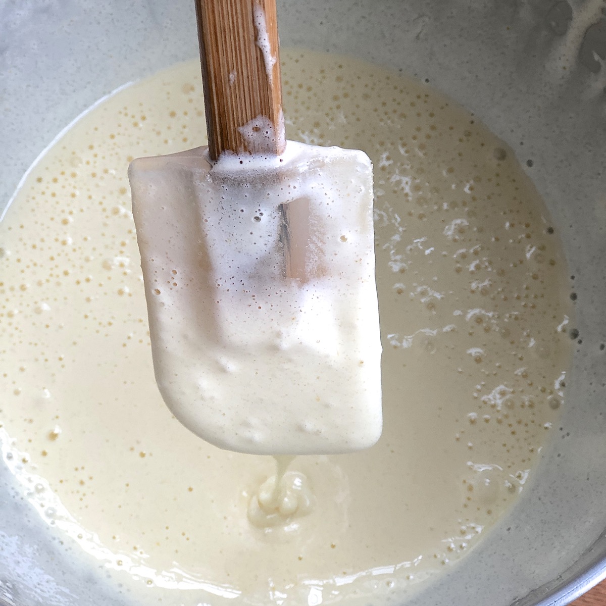 How to bake high-rising cakes via @kingarthurflour