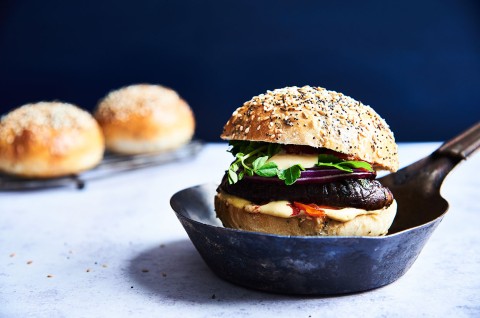Seeded Hamburger Buns - select to zoom