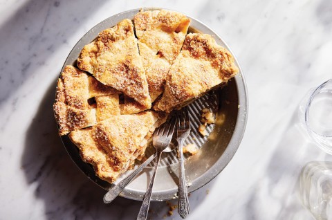 Apple pie, sliced in the pie plate
