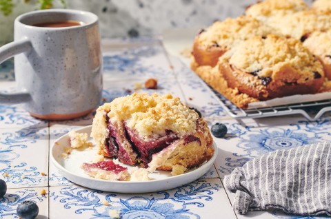 Blueberry Cheesecake Rolls - select to zoom