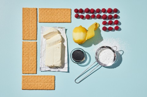 No-Bake Cheesecake with Raspberry Sauce - select to zoom