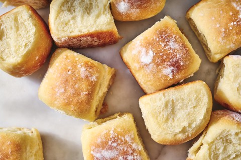 Amish Dinner Rolls - select to zoom