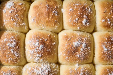 Amish Dinner Rolls - select to zoom