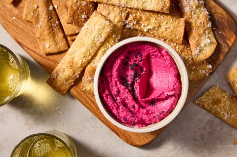 Light and Crisp Olive Oil Crackers - select to zoom