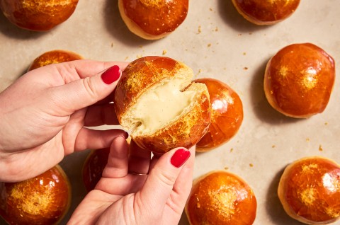 Crème Brûlée Buns  - select to zoom