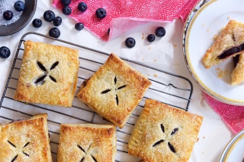 Blueberry Hand Pies Bakealong via @kingarthurflour
