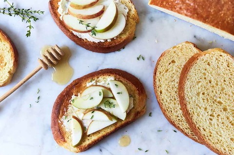 Portuguese Sweet Bread (Massa Sovada)