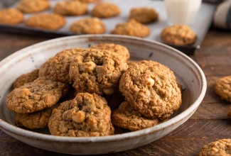Butterscotch Macadamia Nut Cookies 
