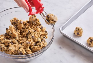 Scooping cookies with a cookie scoop