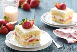 Berry Tiramisu via @kingarthurflour