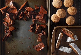 baking with molasses hero via@kingarthurflour.com