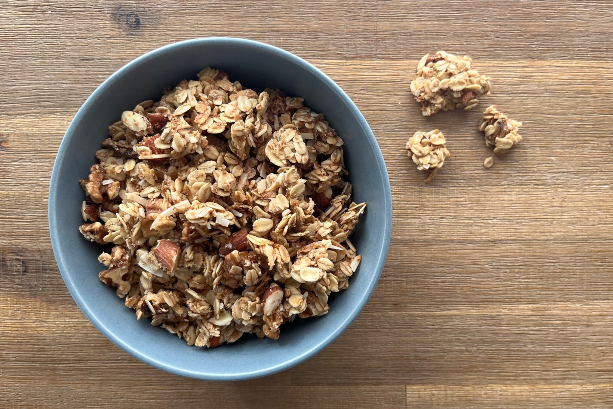 Crunchy granola recipe made with egg white