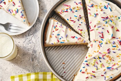 Vanilla Cake Pan Cake in a cake pan