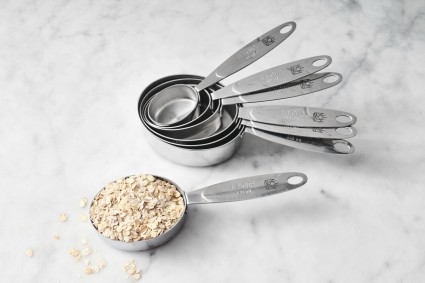 Set of dry measuring cups 